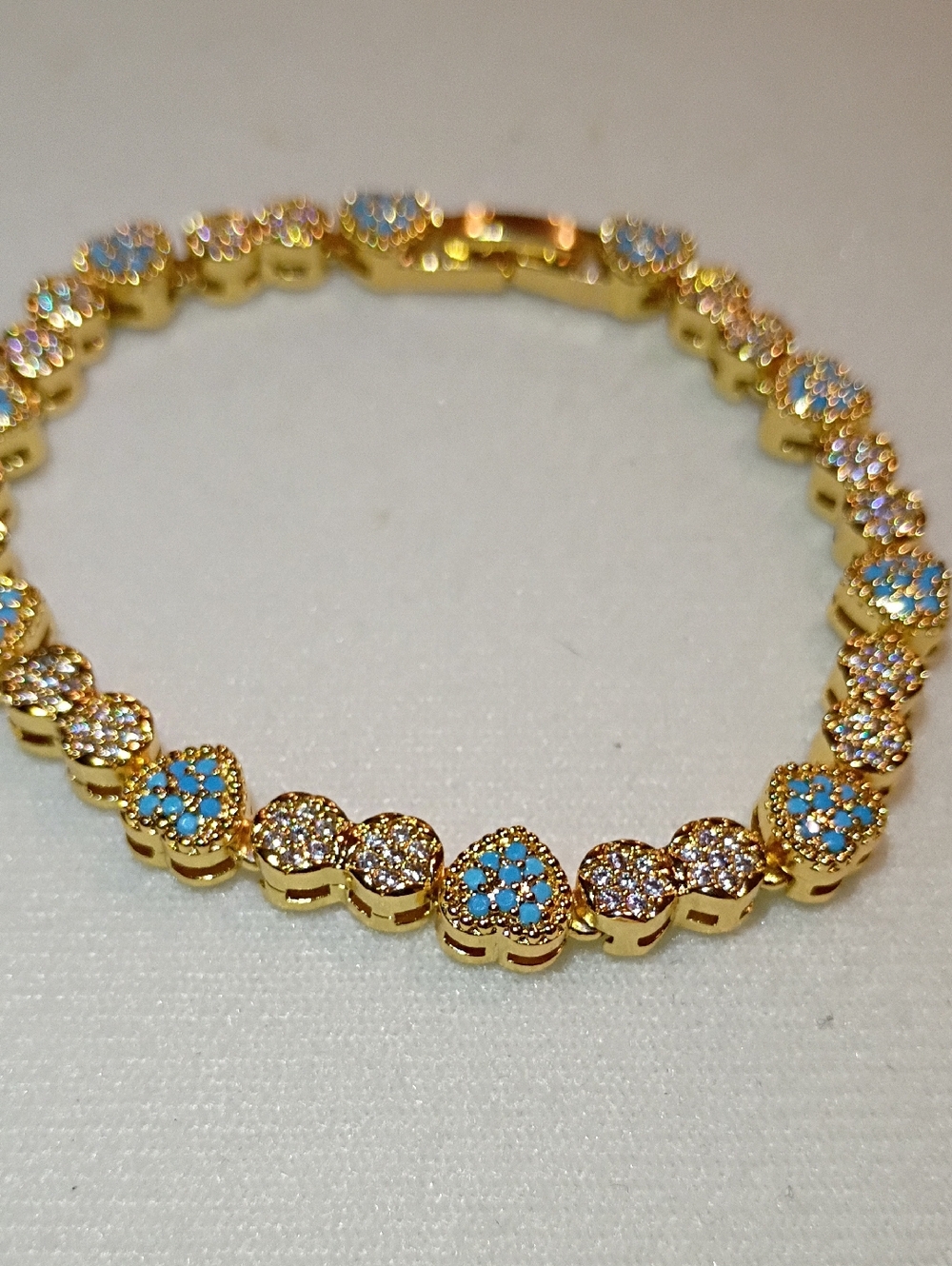 New Gold-Tone Heart & Round Turquoise Crystal Bracelet 🚨 - Picture 2 of 5